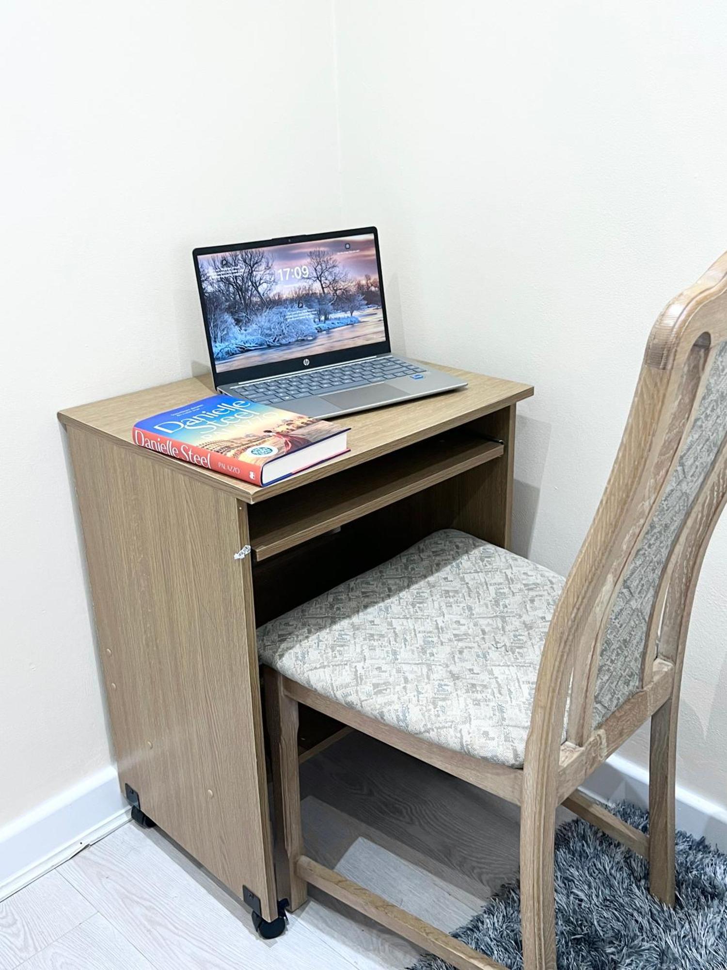 CarshaltonCosy Private Flat In London, Free Parking On Premise公寓 外观 照片