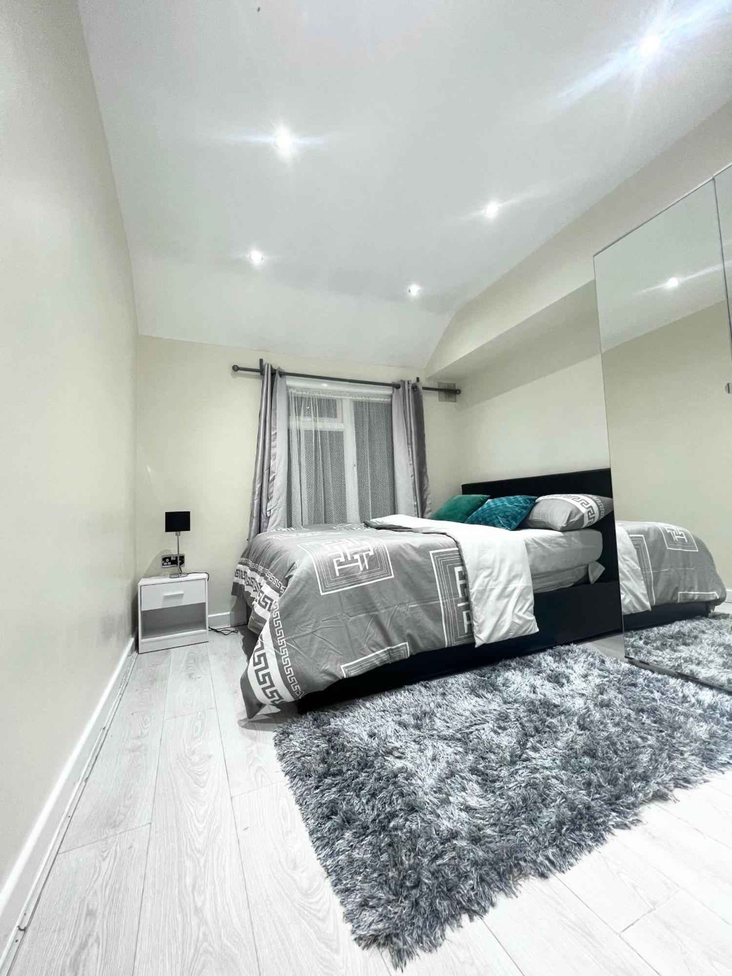 CarshaltonCosy Private Flat In London, Free Parking On Premise公寓 外观 照片
